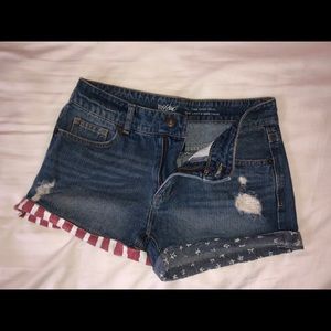 Mossimo women’s Red white and blue flag shorts